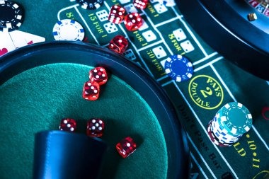 AduQ table interface on dingdongtogel alternatif showing player positions and betting controls
