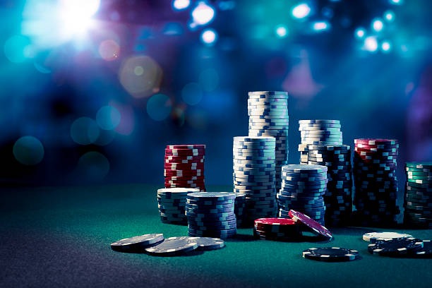 dingdongtogel alternatif app live-dealer interface with blackjack, roulette, baccarat, and Dragon Tiger tables